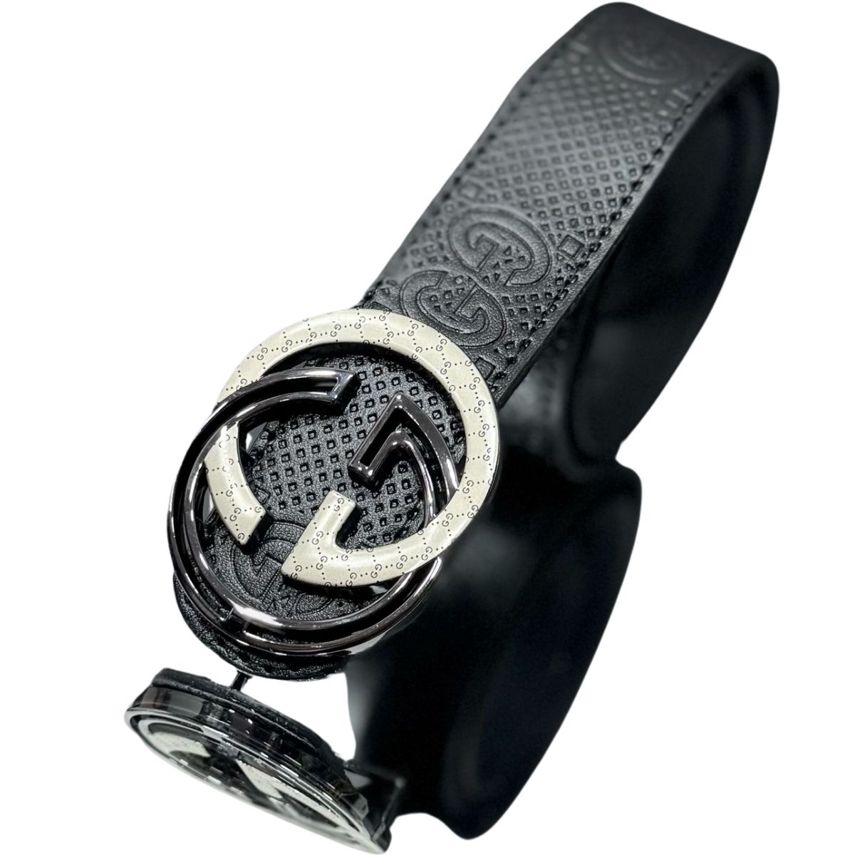 COMPRAR Correa Gucci Hombre – Encuentra los Mejores Cinturones en Onlineshoppingcenterg Si estás buscando COMPRAR correa Gucci hombre, has llegado al lugar correcto. En Onlineshoppingcenterg tenemos una selección exclusiva de cinturones Gucci para hombre, desde modelos clásicos como el Correa Gucci Hombre negra hasta diseños exclusivos como el Cinturón Gucci Interlocking G.  Aquí encontrarás correas Gucci hombre de alta calidad, con los mejores precios y envíos rápidos. Sigue leyendo para descubrir las mejores opciones.   Correa Gucci Hombre? Un cinturón Gucci no es solo un accesorio, es un símbolo de elegancia y estilo. Las correas Gucci hombre están fabricadas con materiales premium como cuero genuino y detalles en metal dorado o plateado.  Beneficios de un Cinturón Gucci para Hombre ✔ Diseño de lujo – Ideal para looks formales o casuales. ✔ Calidad duradera – Cuero resistente y hebillas. ✔ Estilo versátil – Combina con jeans, trajes y más.